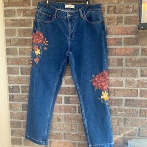 - Dittos Stylish embroidered blue jeans size 14